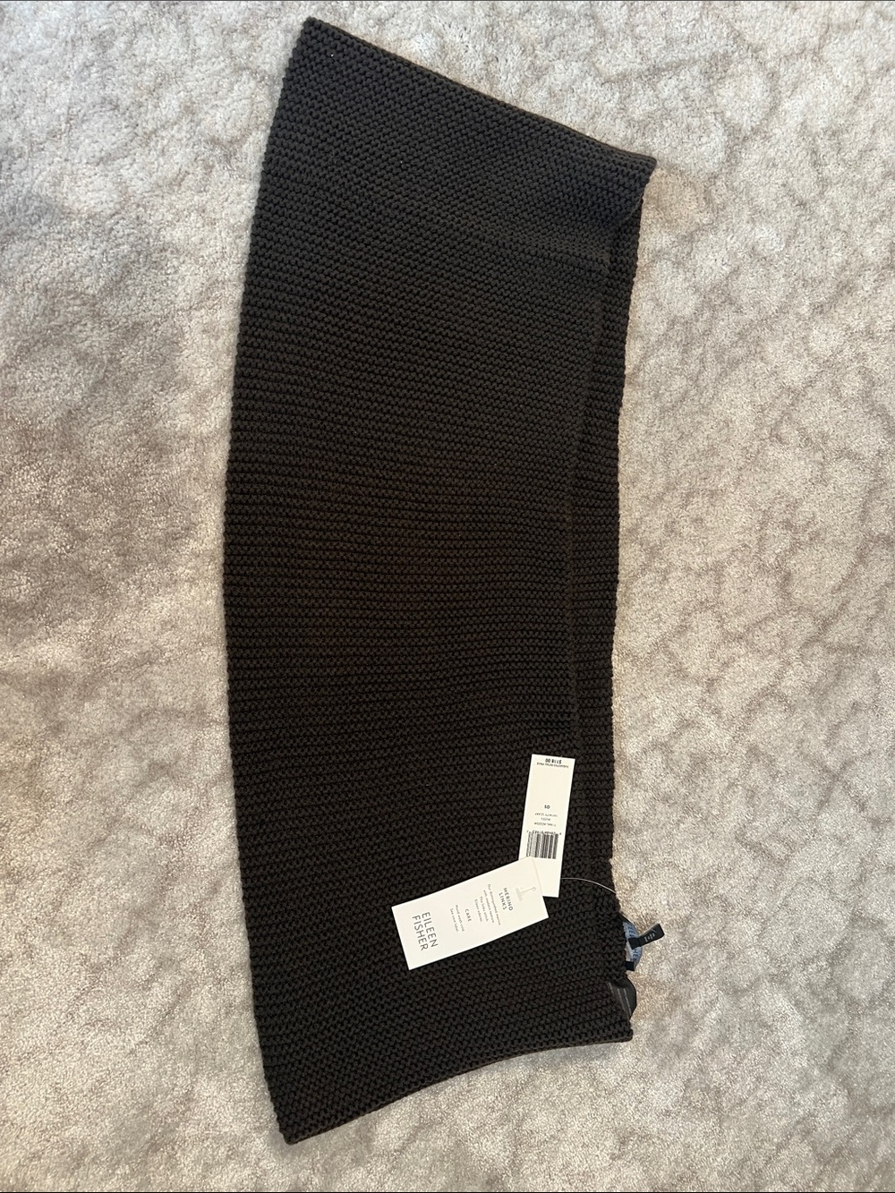 Eileen Fisher musel infinity scarf in merino links